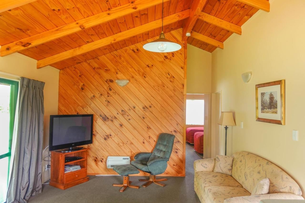 Kiwi Park Motels Мерчисон Экстерьер фото