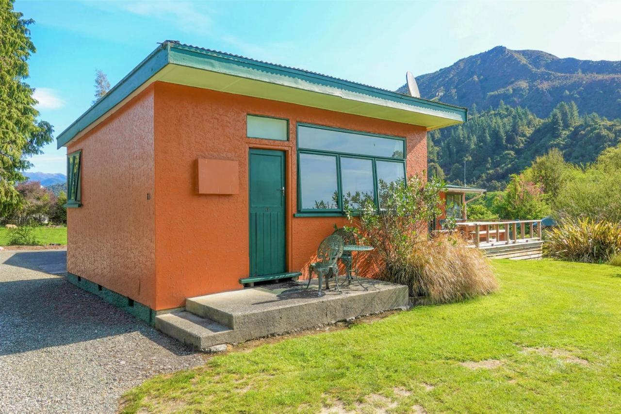 Kiwi Park Motels Мерчисон Экстерьер фото