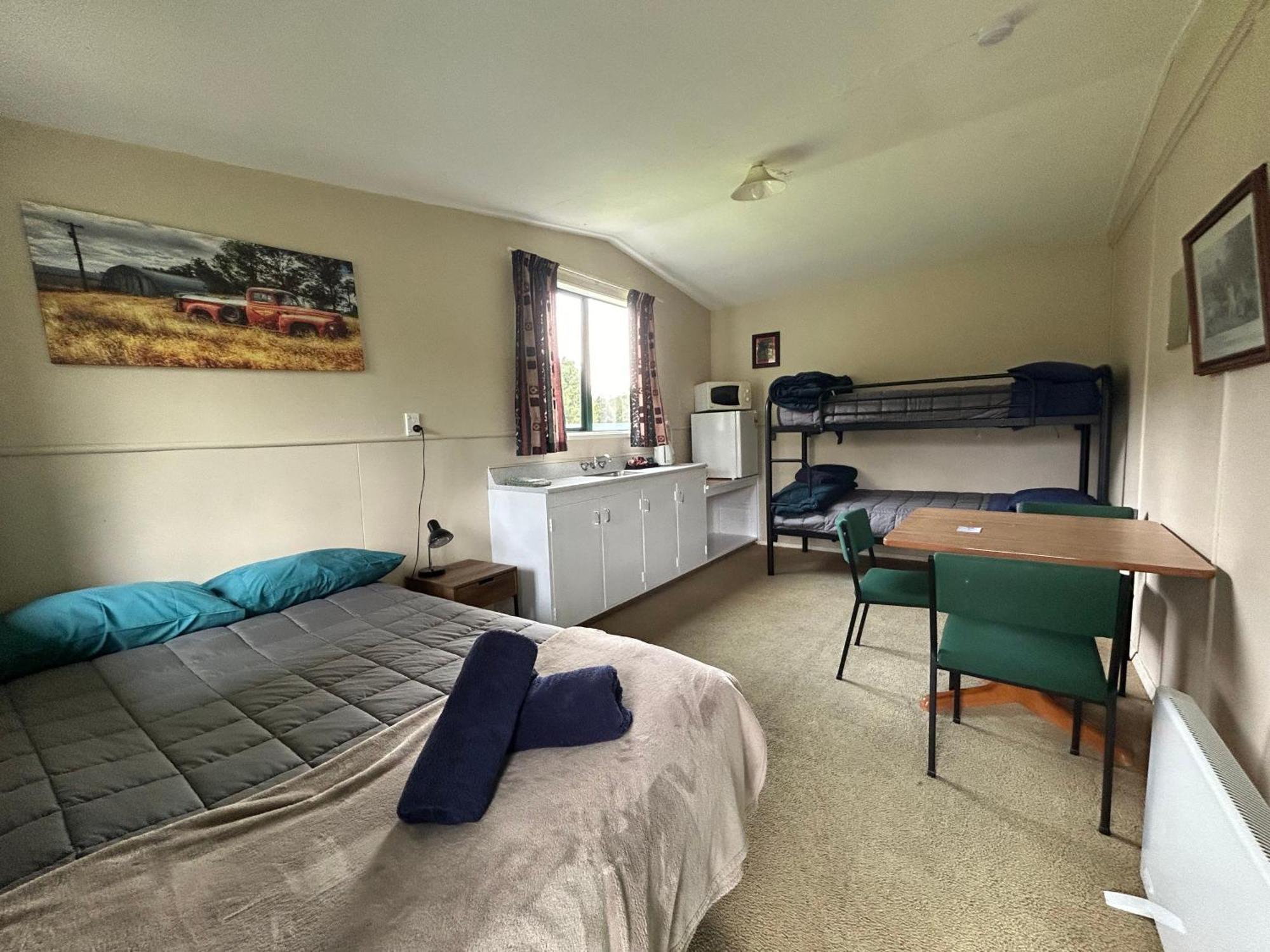 Kiwi Park Motels Мерчисон Экстерьер фото
