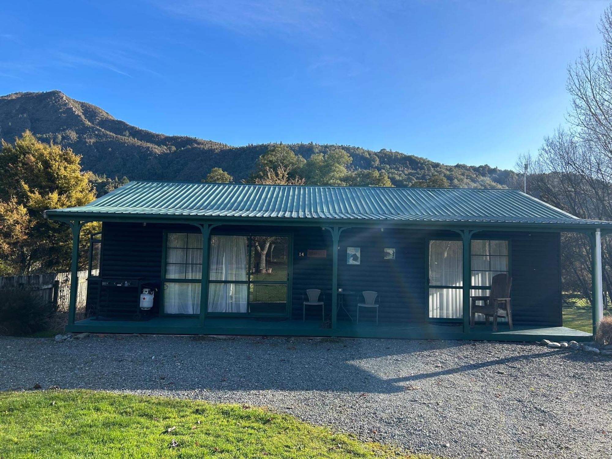 Kiwi Park Motels Мерчисон Экстерьер фото